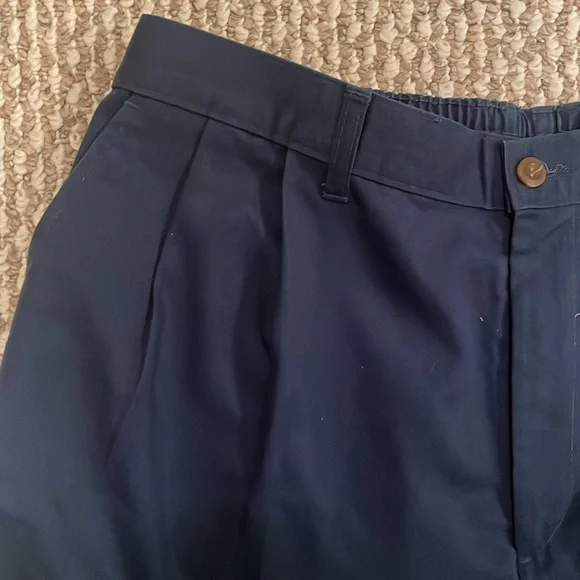 TOWNCRAFT Men's Pleated Front Bermuda Shorts | Waist Size 36 | Blue | Chino - Picture 6 of 9